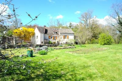 Maison - 195 m² - 8 pièces