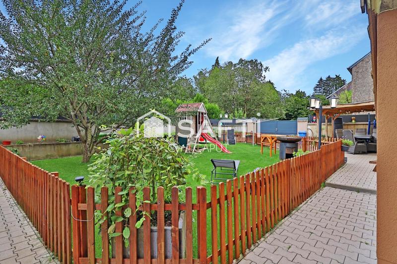 Maison - 464 m² - 11 pièces