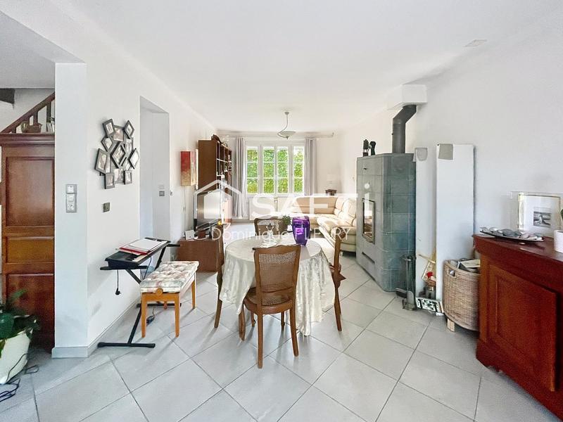 Maison - 252 m² - 8 pièces