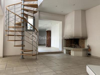 Maison de ville - 180 m² - 5 pièces