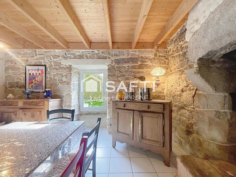 Maison - 296 m² - 13 pièces