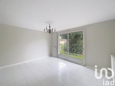 Maison - 97 m² - 5 pièces