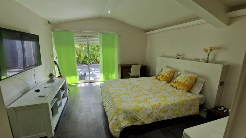 Villa - 236 m² - 6 pièces