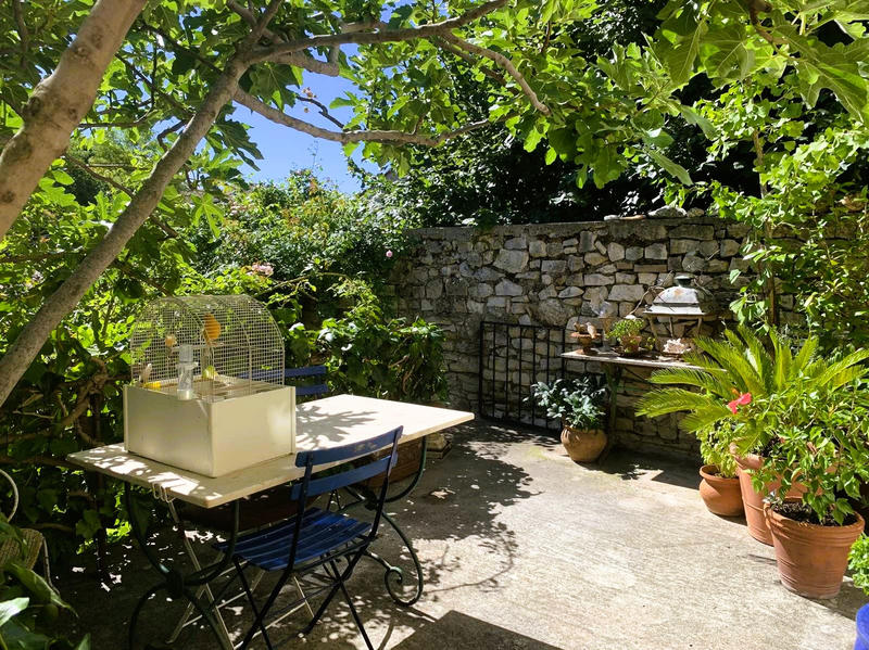 Maison - 320 m² - 12 pièces