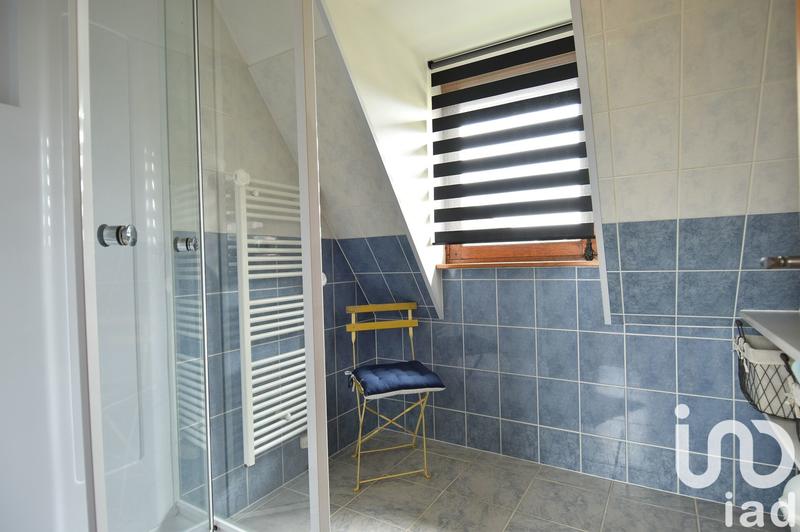 Maison - 220 m² - 8 pièces