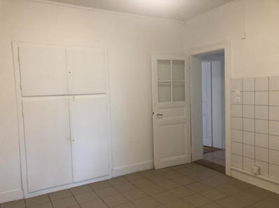 Appartement - 79 m² - 3 pièces