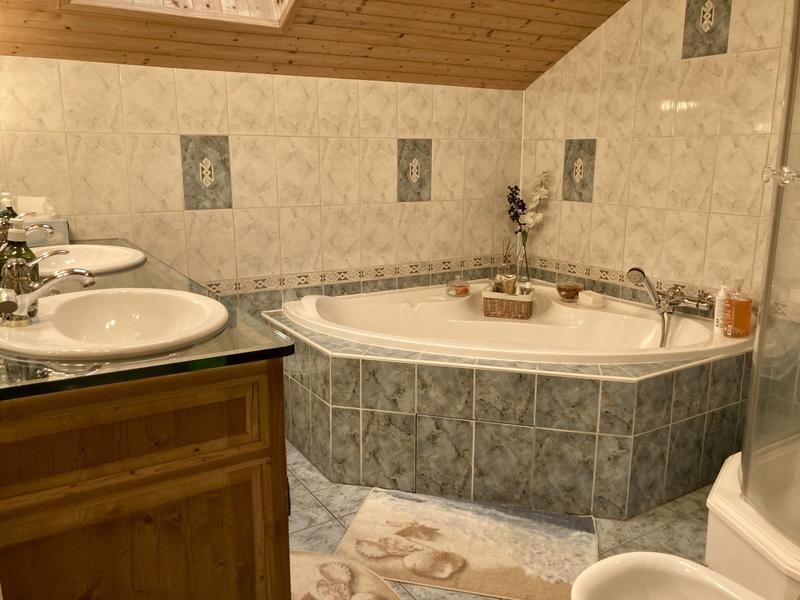 Maison jumelée - 162 m² - 7 pièces