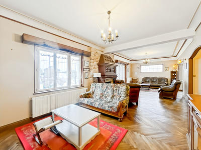 Maison - 188 m² - 7 pièces