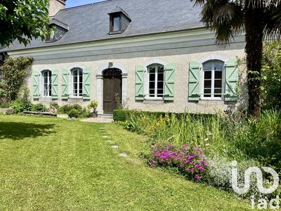 Maison - 271 m² - 8 pièces