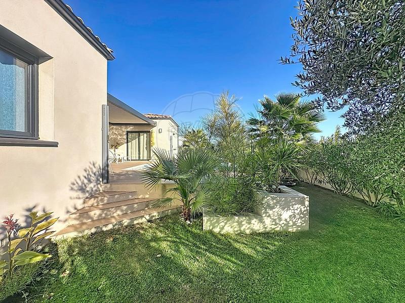 Maison - 140 m² - 6 pièces