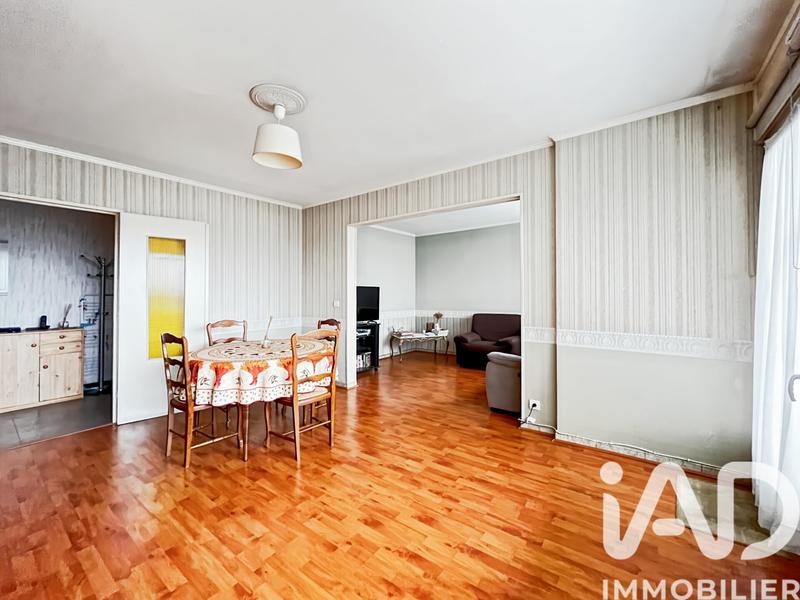 Appartement - 96 m² - 5 pièces