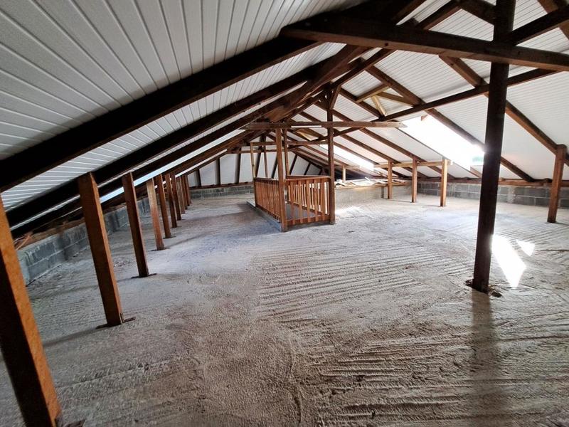 Maison - 225 m² - 7 pièces