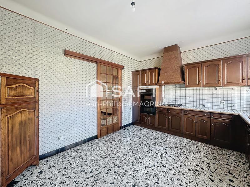 Maison - 160 m² - 5 pièces