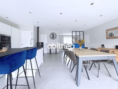 Maison - 108 m² - 5 pièces