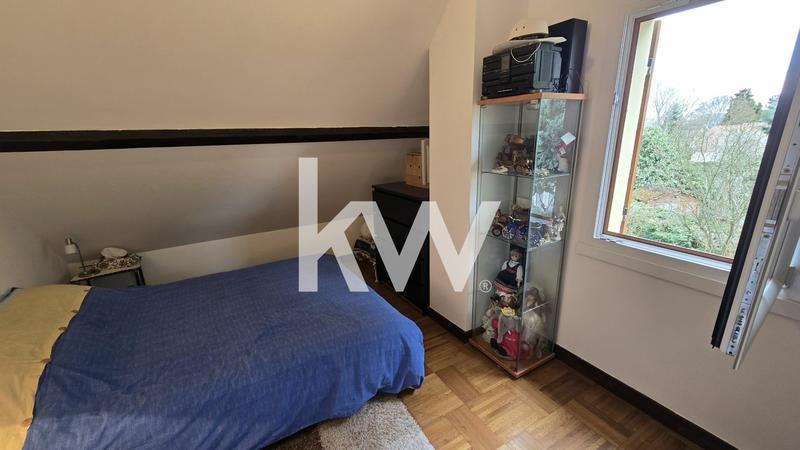 Maison contemporaine - 268 m² - 7 pièces