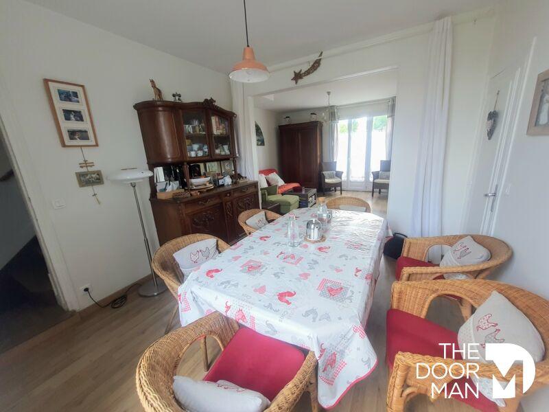 Maison - 145 m² - 8 pièces