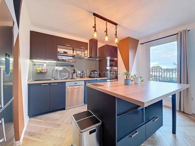 Appartement - 61 m² - 3 pièces