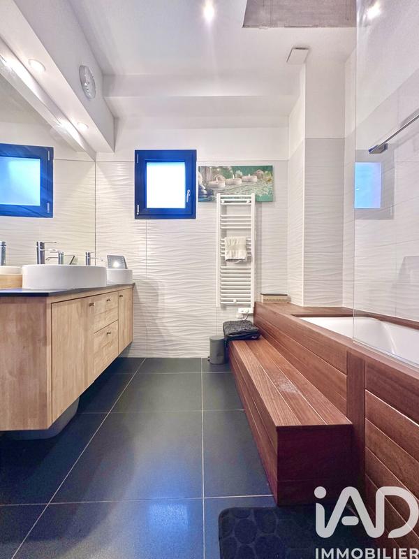 Maison - 126 m² - 4 pièces