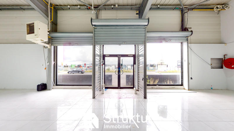 Local commercial - 472 m²