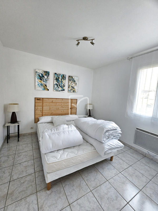 Maison - 256 m² - 12 pièces