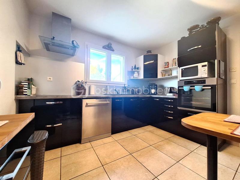 Villa - 90 m² - 4 pièces