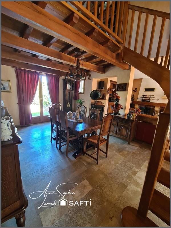 Maison - 146 m² - 6 pièces