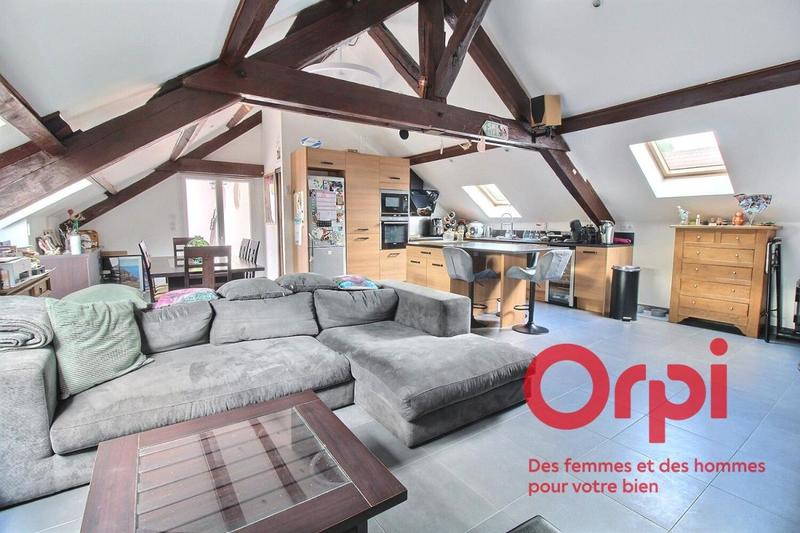 Appartement - 90 m² - 4 pièces