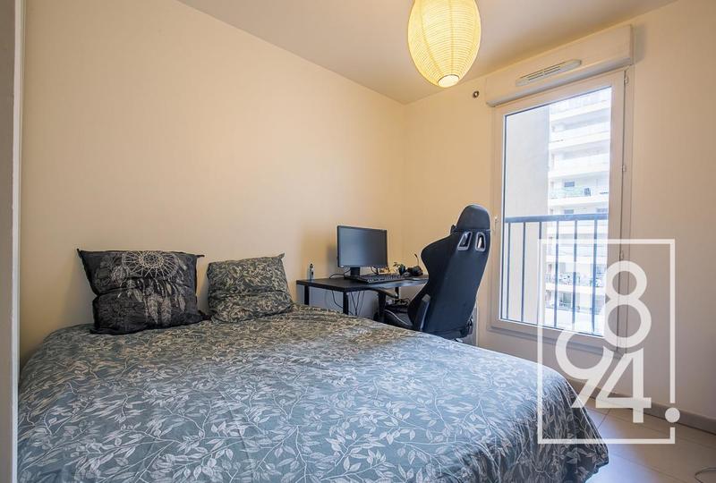 Appartement - 80 m² - 4 pièces