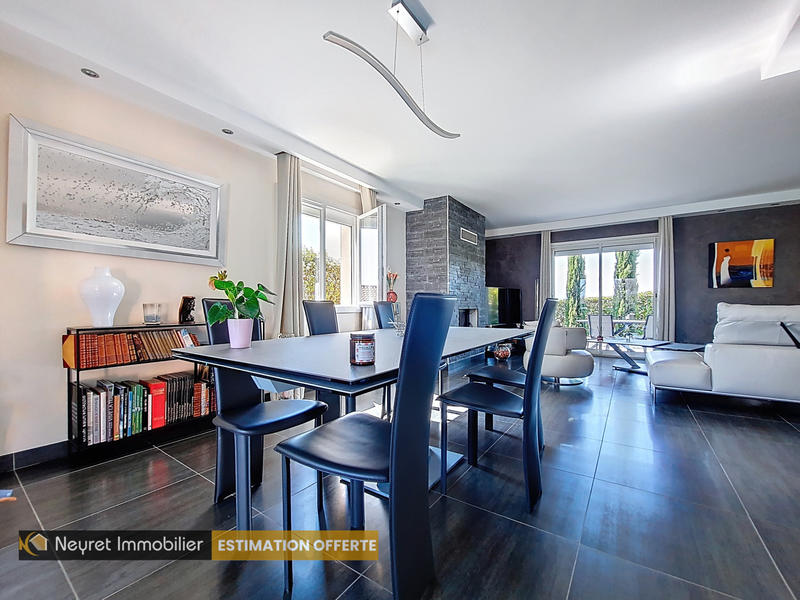 Maison - 170 m² - 7 pièces