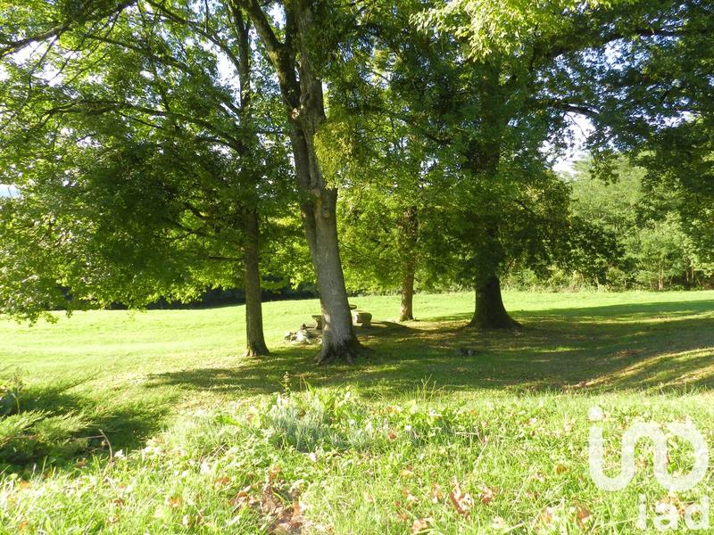 Maison - 240 m² - 9 pièces