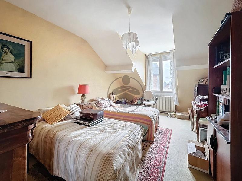 Maison - 171 m² - 6 pièces