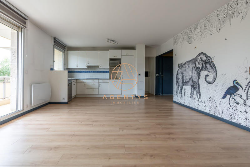 Appartement - 86 m² - 4 pièces