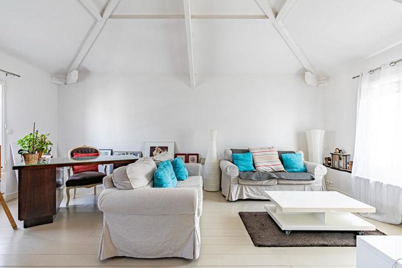 Demeure - 200 m² - 7 pièces