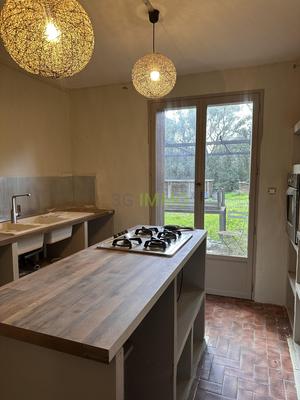 Maison jumelée - 94 m² - 4 pièces