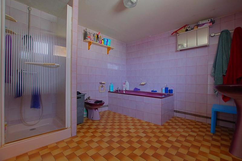 Maison - 167 m² - 6 pièces