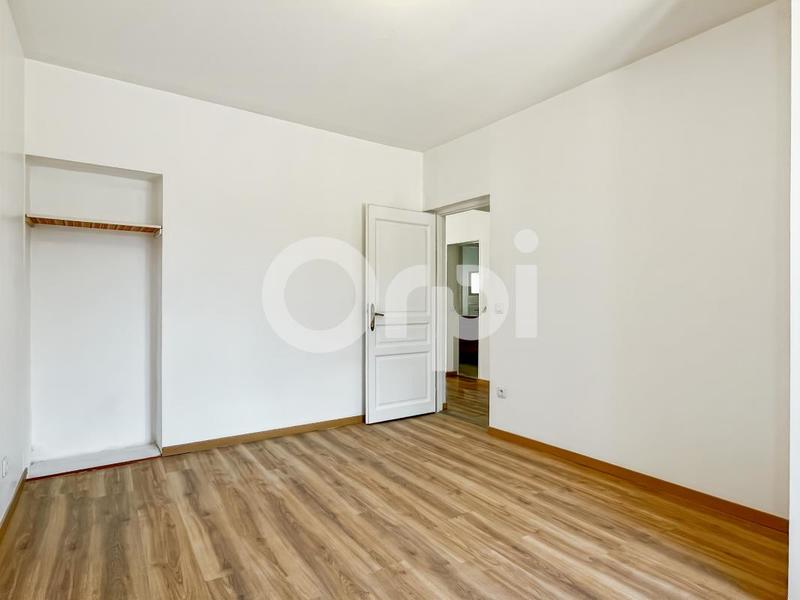 Immeuble - 126 m² - 7 pièces