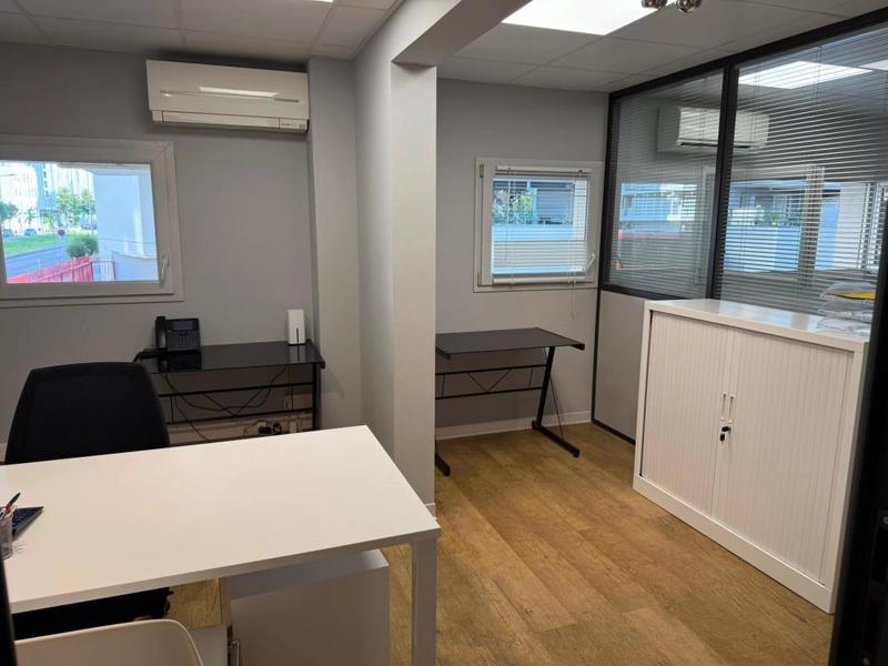 Bureau - 97 m²