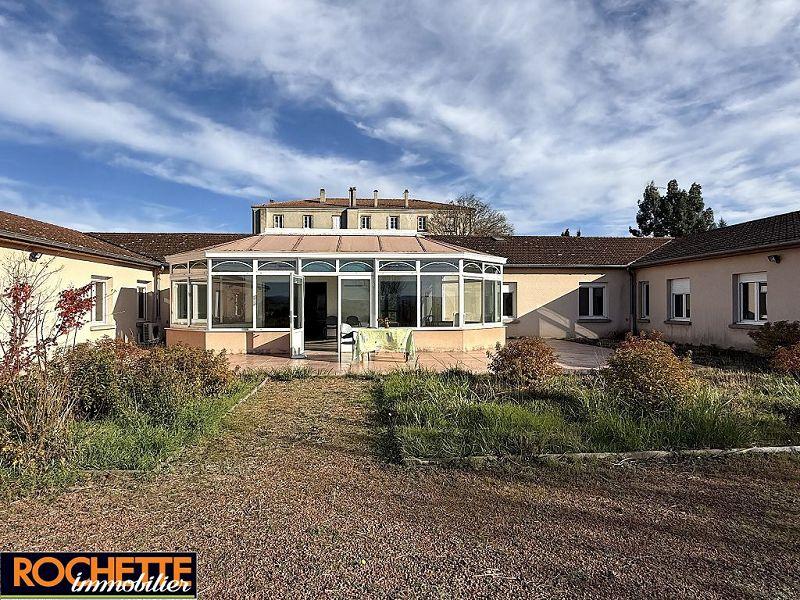 Local commercial - 850 m² - 30 pièces