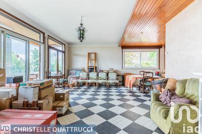 Maison - 182 m² - 8 pièces