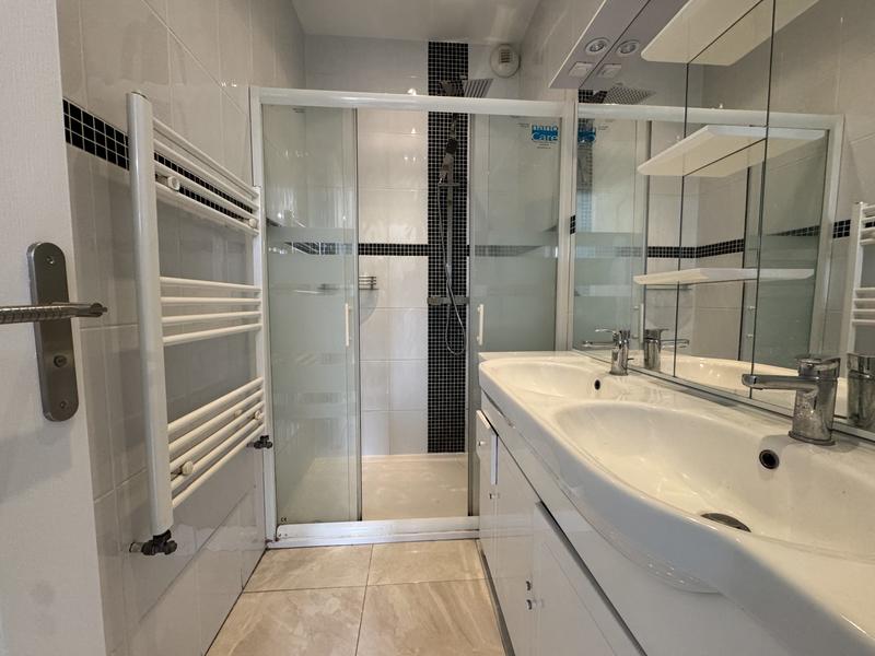 Maison - 82 m² - 5 pièces