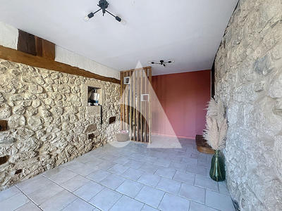 Maison - 269 m² - 8 pièces