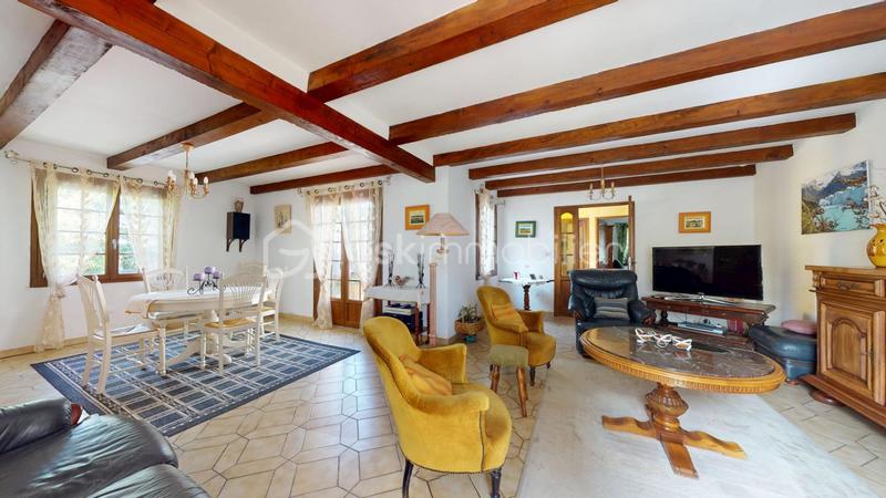 Maison traditionnelle - 117 m² - 5 pièces