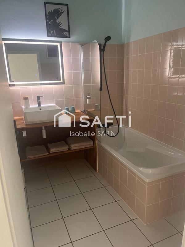 Maison - 522 m² - 8 pièces