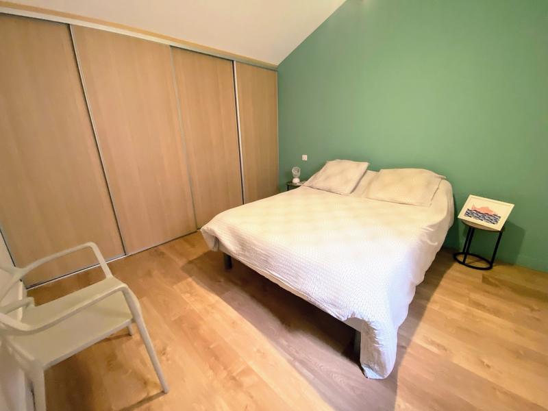 Maison contemporaine - 252 m² - 9 pièces