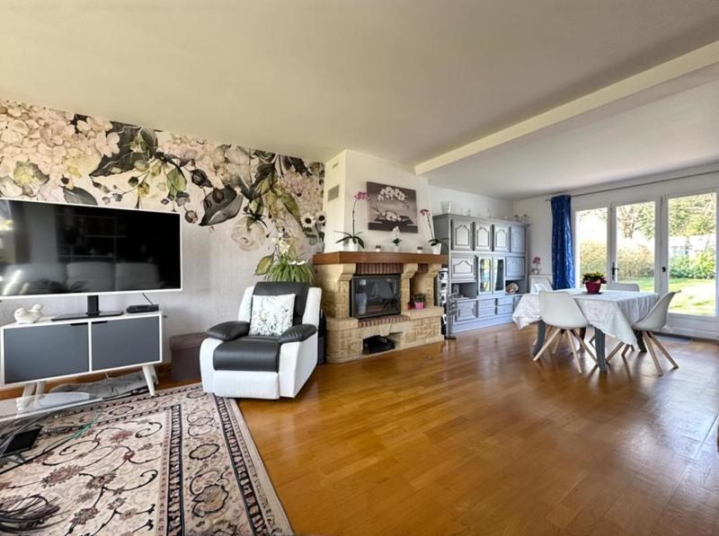 Pavillon - 140 m² - 6 pièces