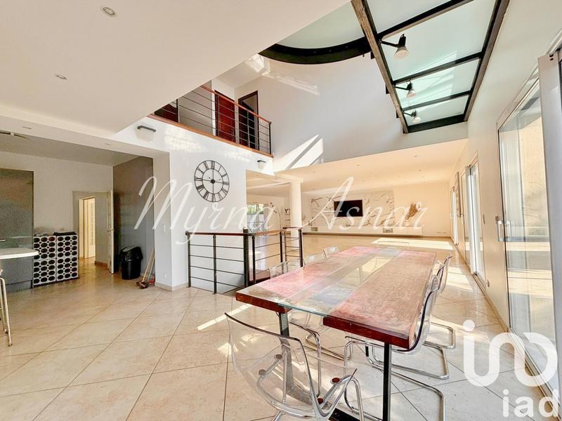 Maison - 295 m² - 8 pièces