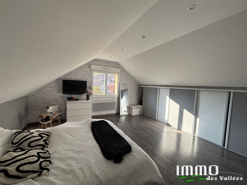 Maison - 145 m² - 6 pièces