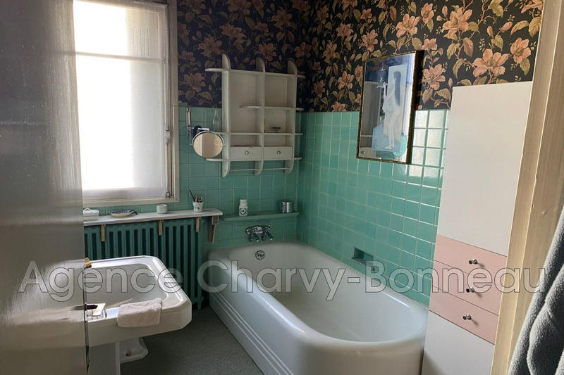 Maison - 294 m² - 14 pièces