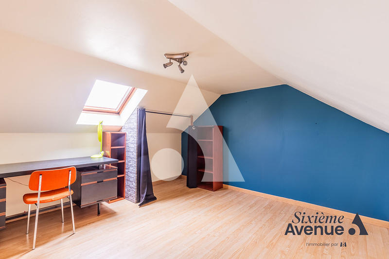 Maison - 92 m² - 5 pièces