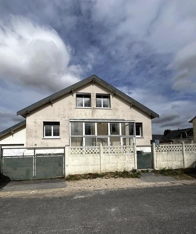 Maison - 121 m² - 4 pièces